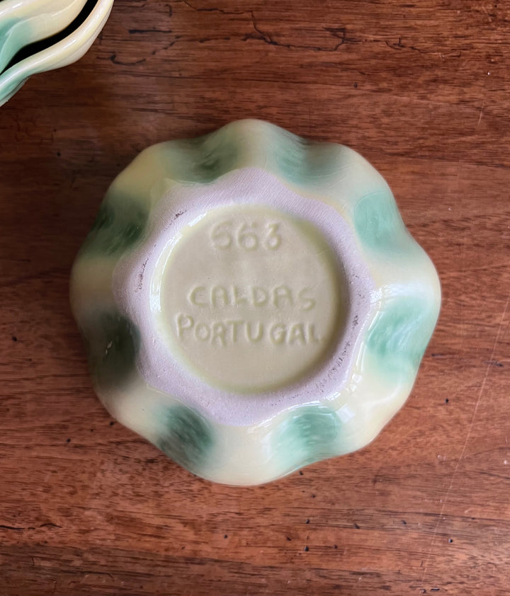 Vintage Caldas da Rainha Portugal melon bowls in green and cream glaze, set of four ceramic dessert or fruit bowls with scalloped edges