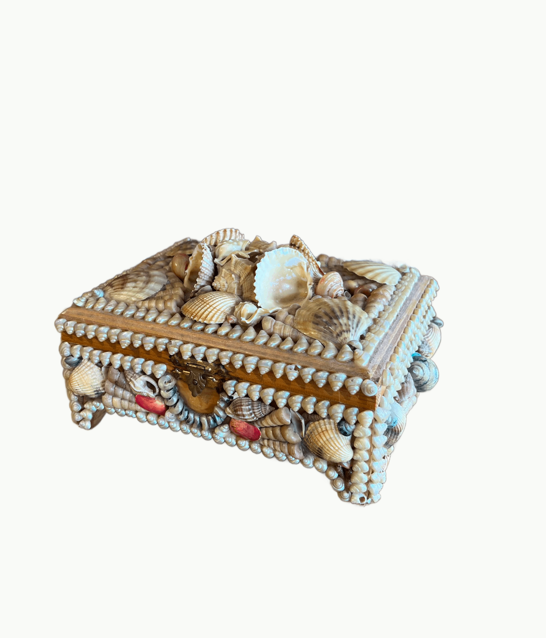 found vintage shell covered trinket box b
